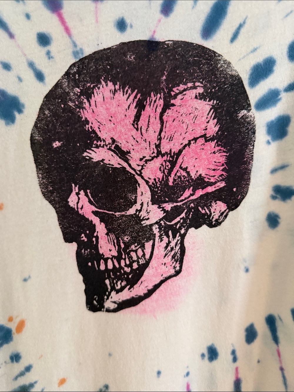 imogene + willie UNISEX Tie-Dye Skull Short Sleeve Tee - size Medium - Picture 3 of 10